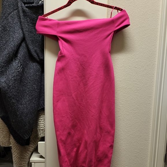 Pink pencil off shoulder dress - Picture 1 of 4